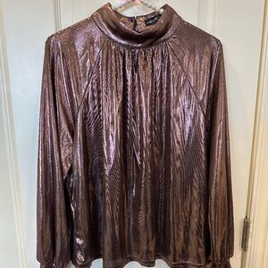 On twelfth Metallic Pink Long Sleeve Loose Fit Long Sleeve Woman’s Top Size L